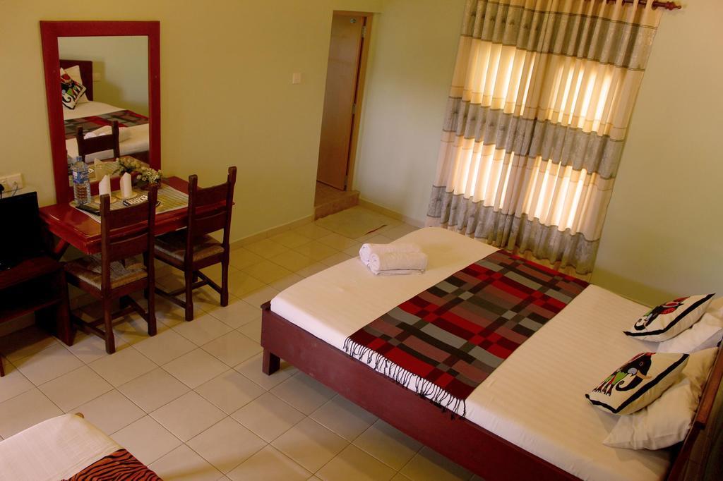 Green Land Guest House Pinnawala  Room photo
