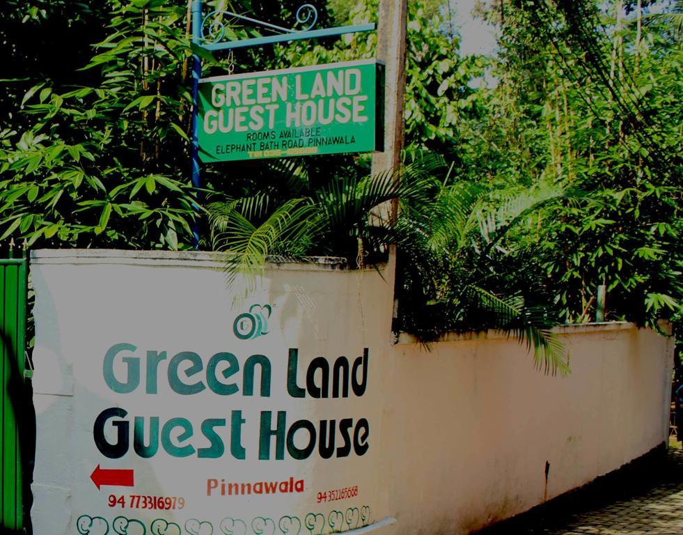 Green Land Guest House Pinnawala  Exterior photo